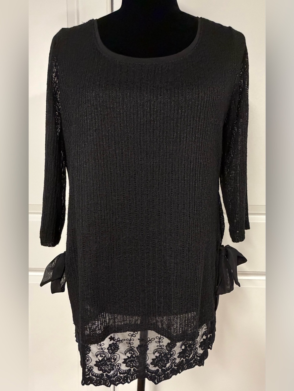 LC Lauren Conrad Semi Sheer Knit & Lace Tunic Top